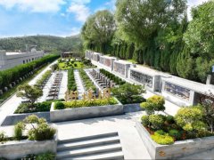 御境揽风华，，，，，诗眠映翠霞——张家口人民公墓东安园御境园